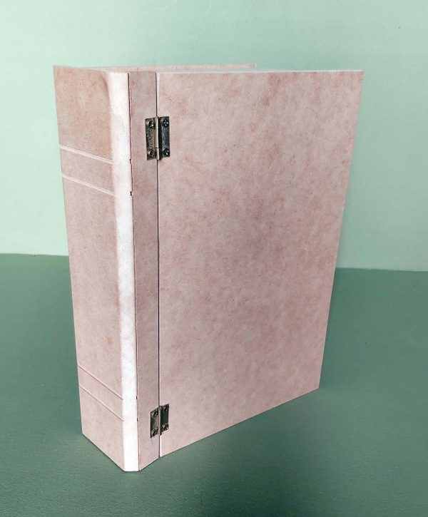 A005 Caja libro